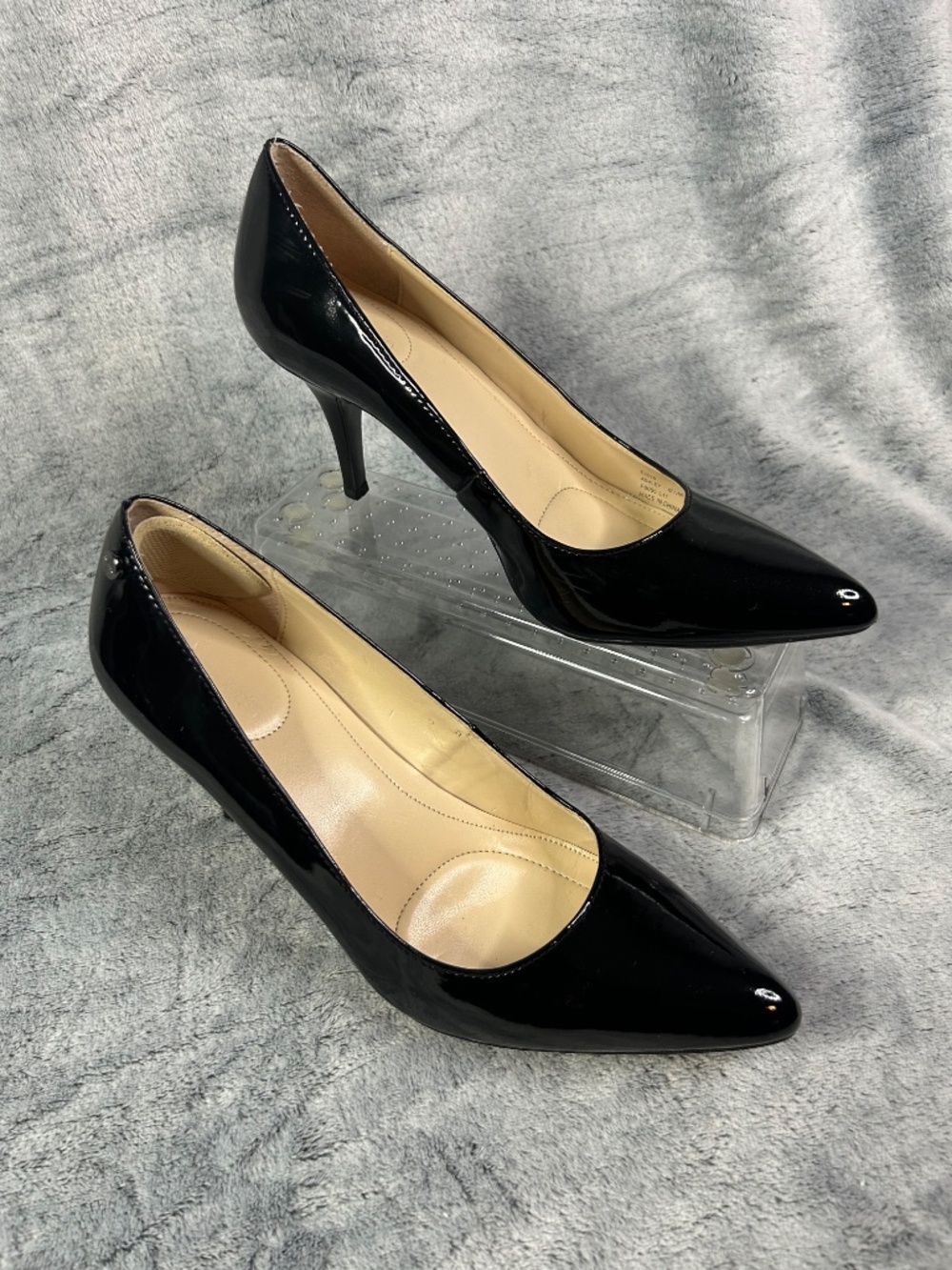 Calvin Klein Gayle Pointed-Toe Dress Pump  6 1/2 in black patent leather. - Picture 8 of 8